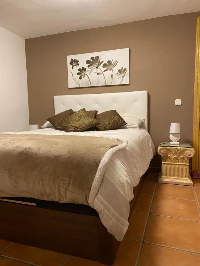 Bodega Intima Apartment Zaragoza Bagian luar foto